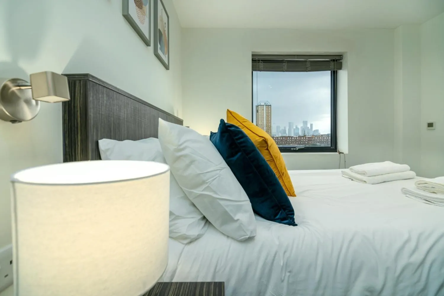 Hive - City East London Apartment