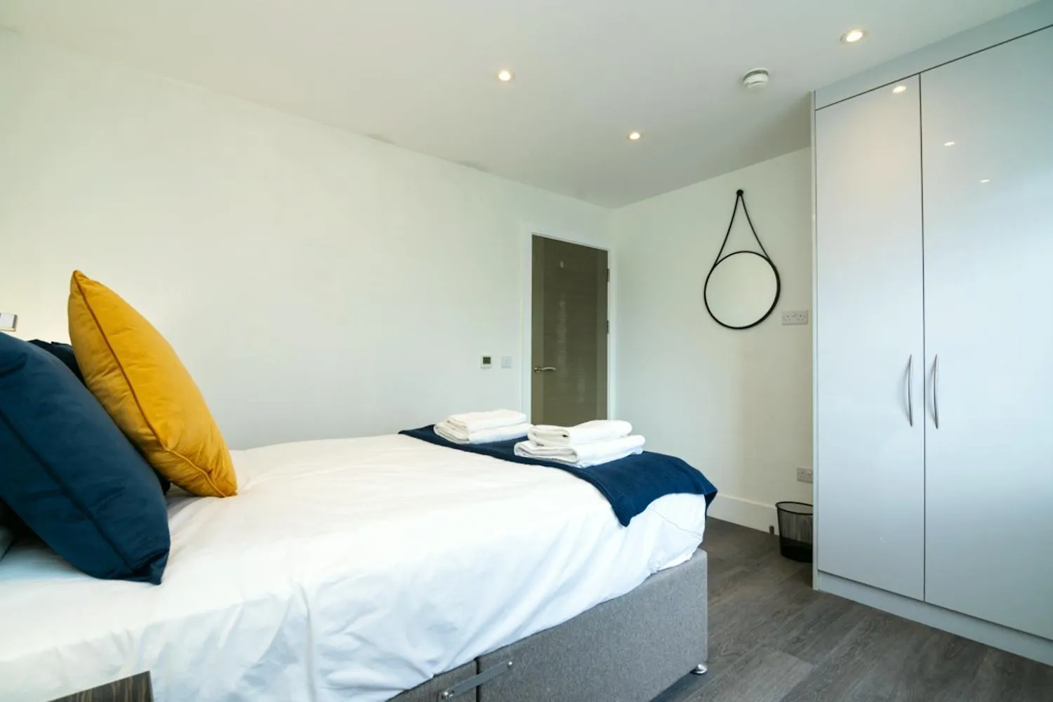 Apartment Hive - City East London