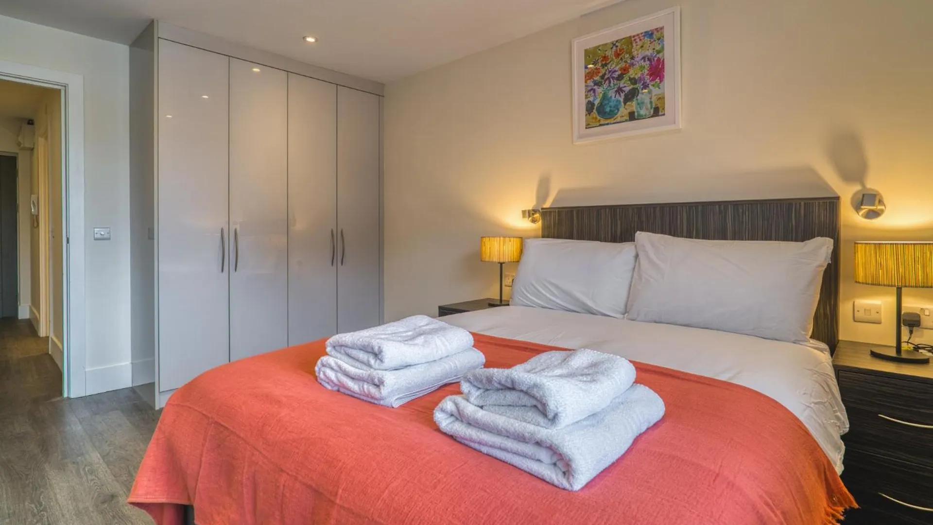 Apartment Hive - City East London